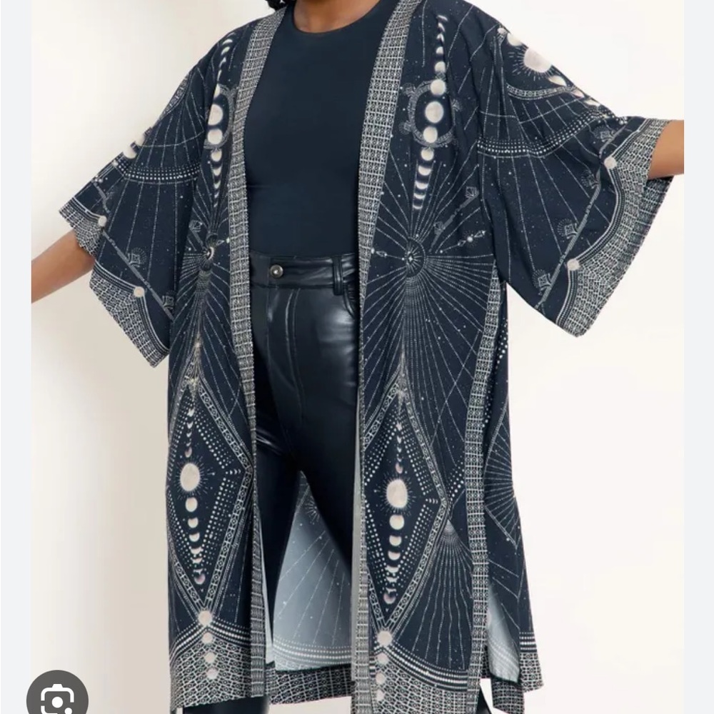 Moon phases Blackmilk robe